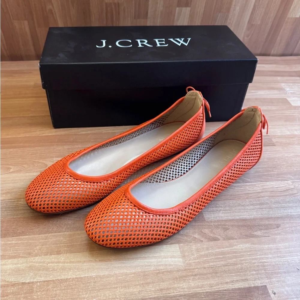 Quorra  flats, modern red color, size 8.5 
Italian leather - Picture 2 of 15